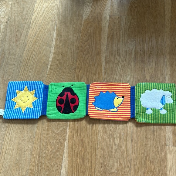 Picture book with rattle in fabric, made in Germany! - Picture 3 of 6